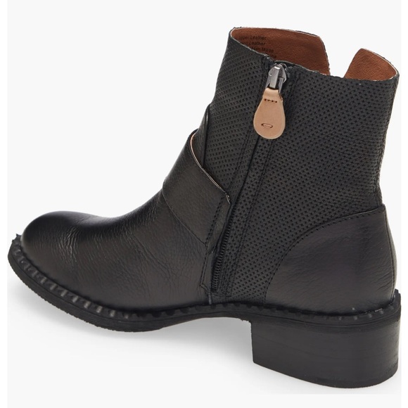 Gentle Souls by Kenneth Cole Women’s Black Benton Slit Moto Bootie - Picture 2 of 7